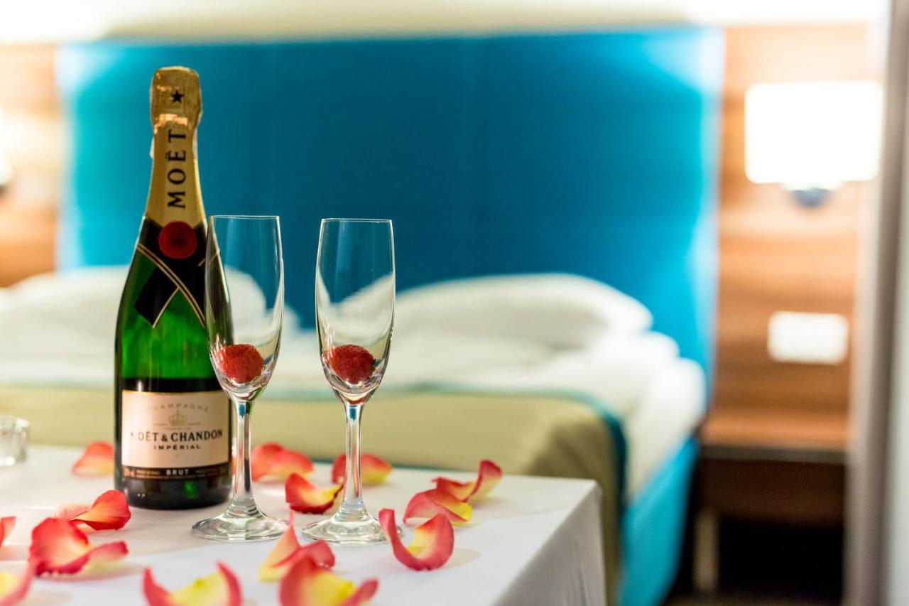 Aparthotel Przy Plazy Miedzyzdroje Bagian luar foto